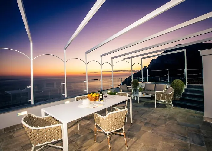 Сasa de vacaciones La Tagliata Spectacular Jacuzzi Tub Amazing View And Private Parking Garage *